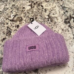 UGG Lilac Knit Beanie..chunky plush..NWT .. wool blend
Deep cuff